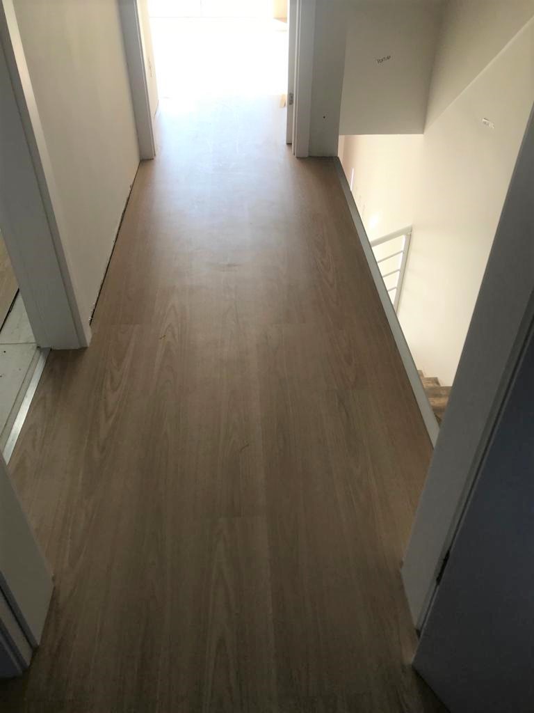 Piso de PVC Canela