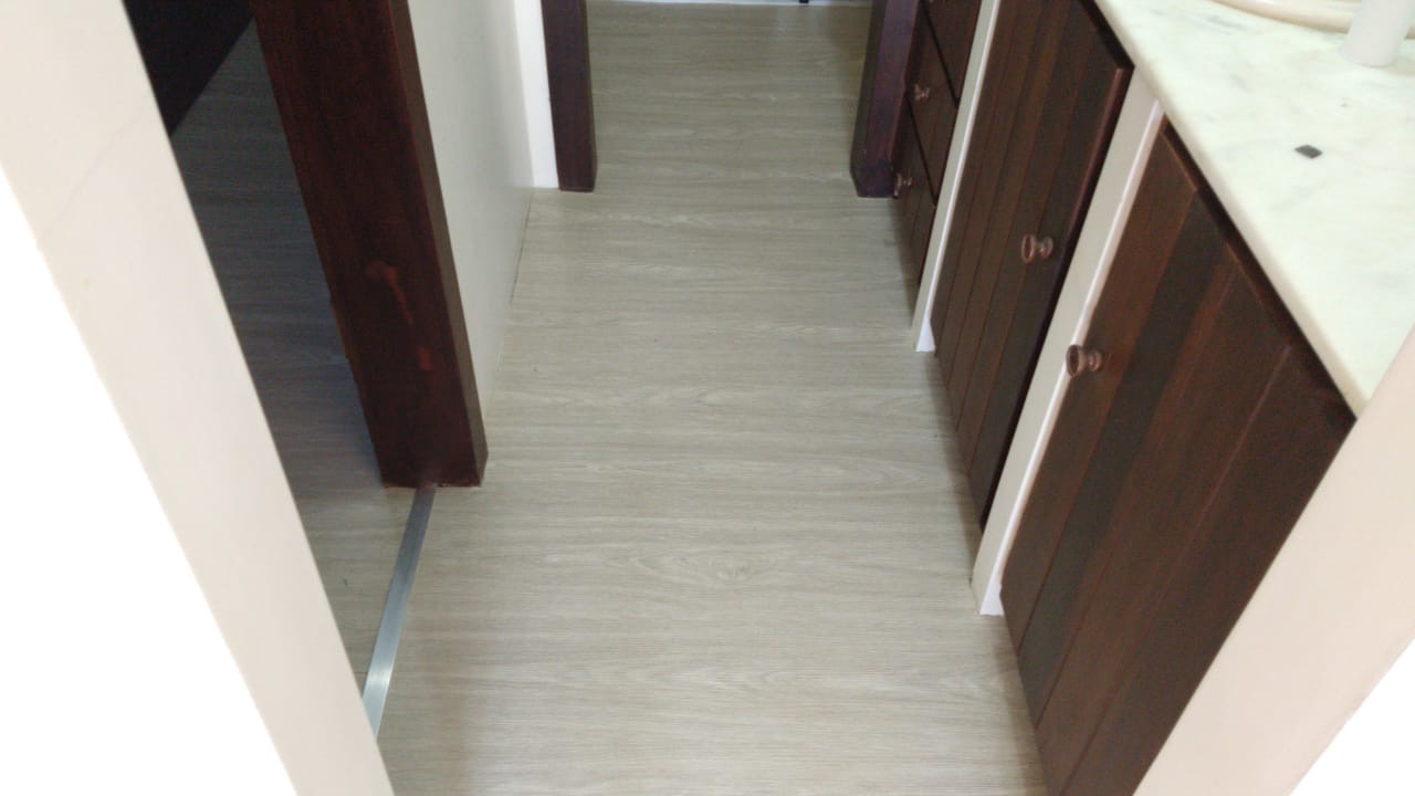 PISO DE PVC LAVANDA — foto 9
