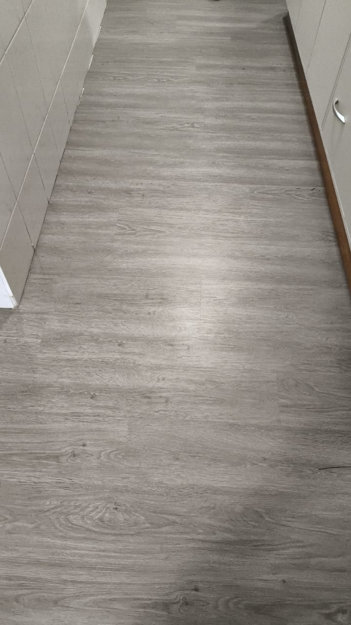 PISO VINÍLICO DE PVC ACACIA