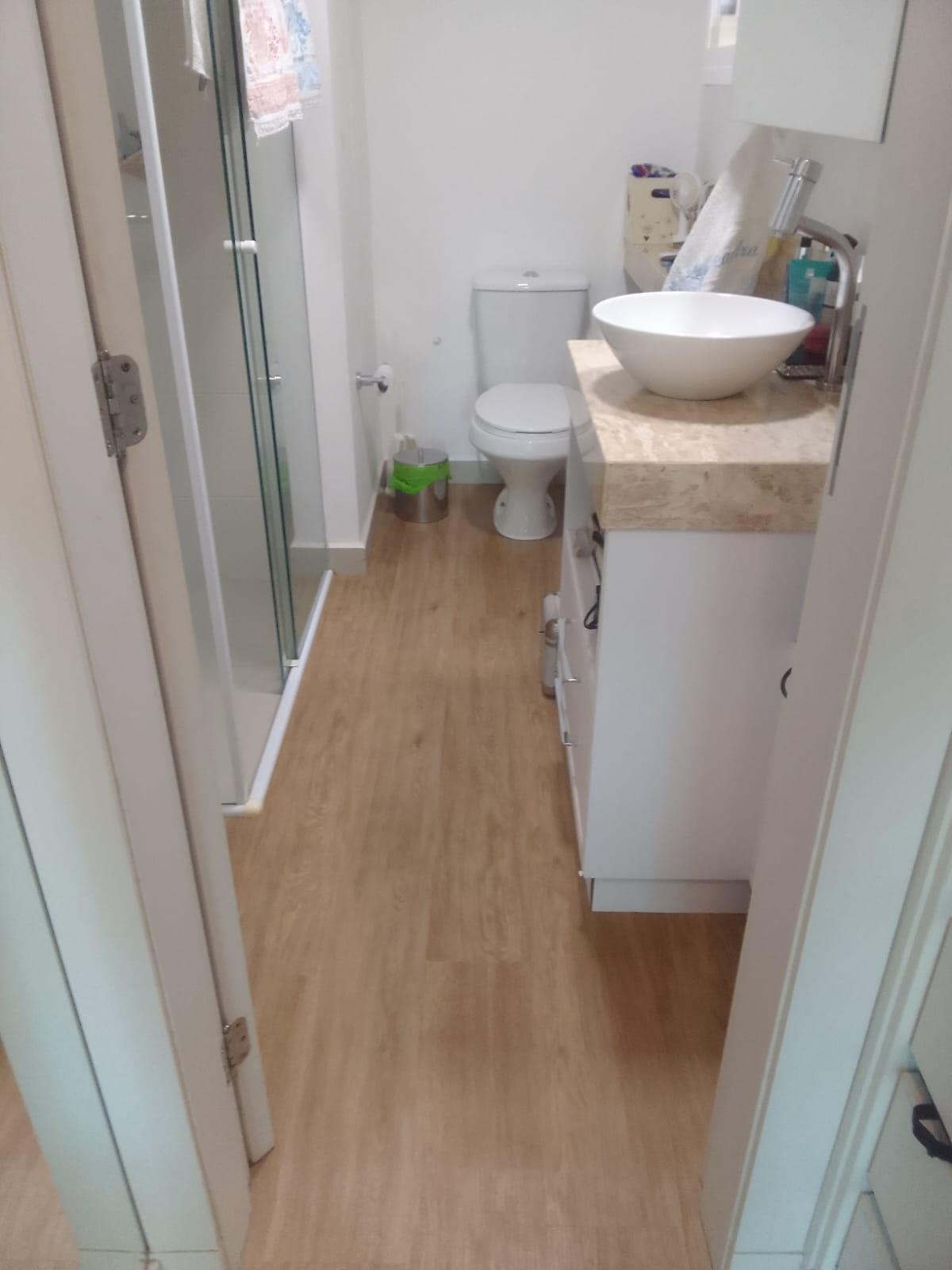 PISO VINÍLICO INSTALADO — foto 6