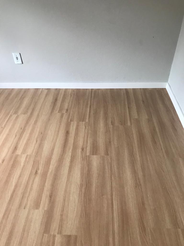 PISO DE PVC IPÊ REALE — foto 2