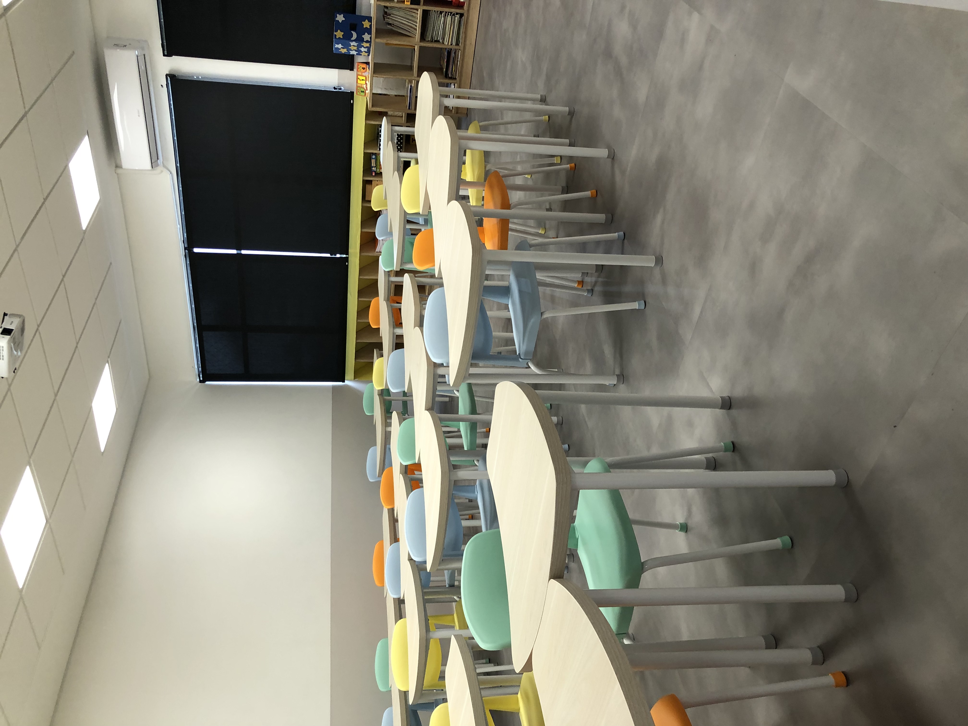 PISO VINÍLICO, RODAPÉ E PERSIANAS — foto 11