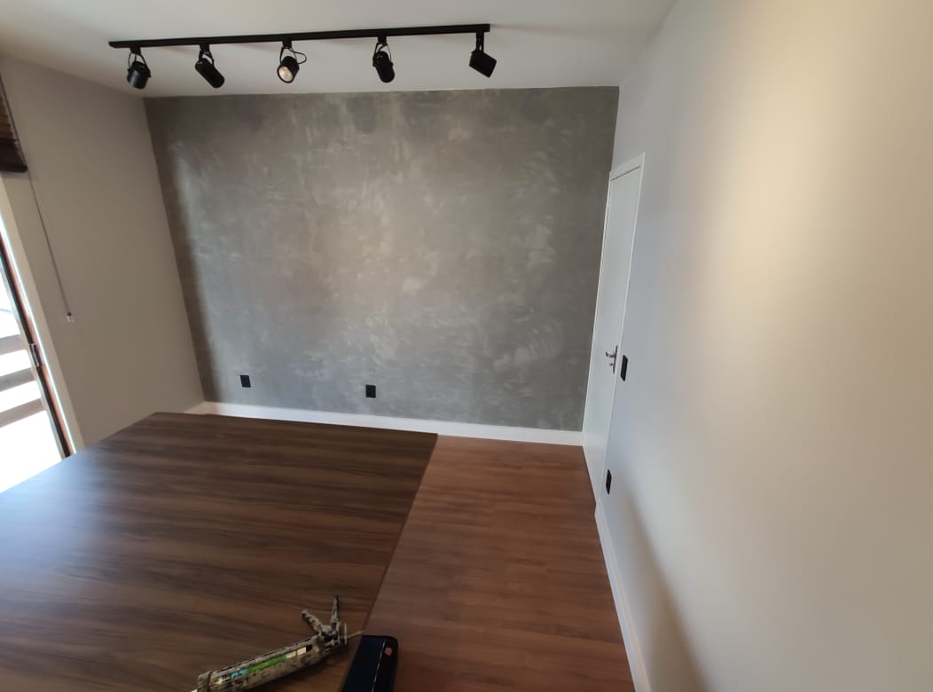Piso laminado Nogueira Málaga