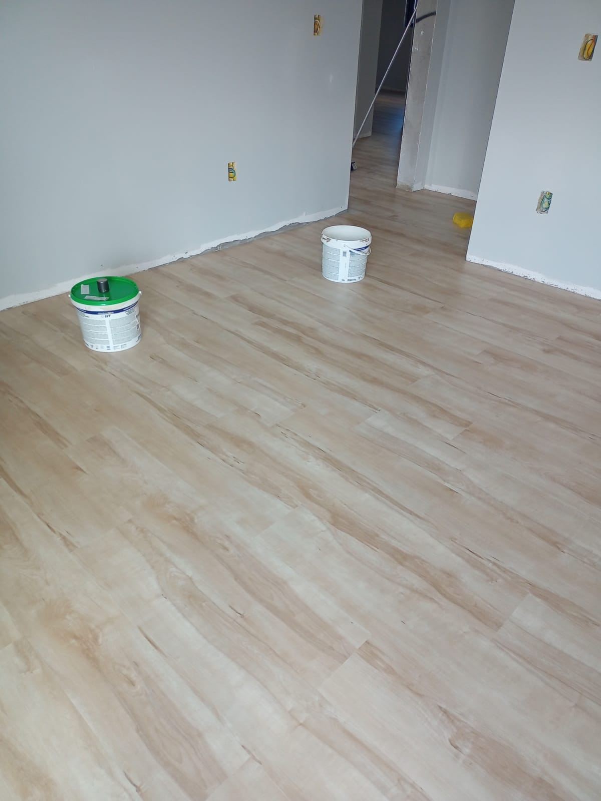 PISO VINÍLICO DE PVC MATTE — foto 4