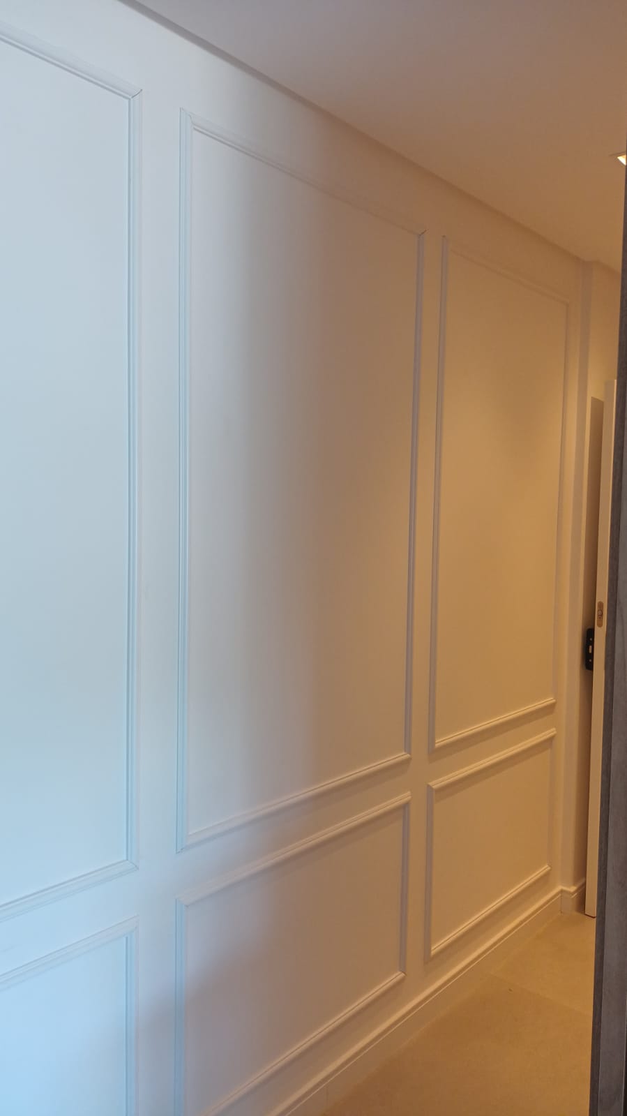 BOISERIE DE POLIESTIRENO INSTALADO — foto 3