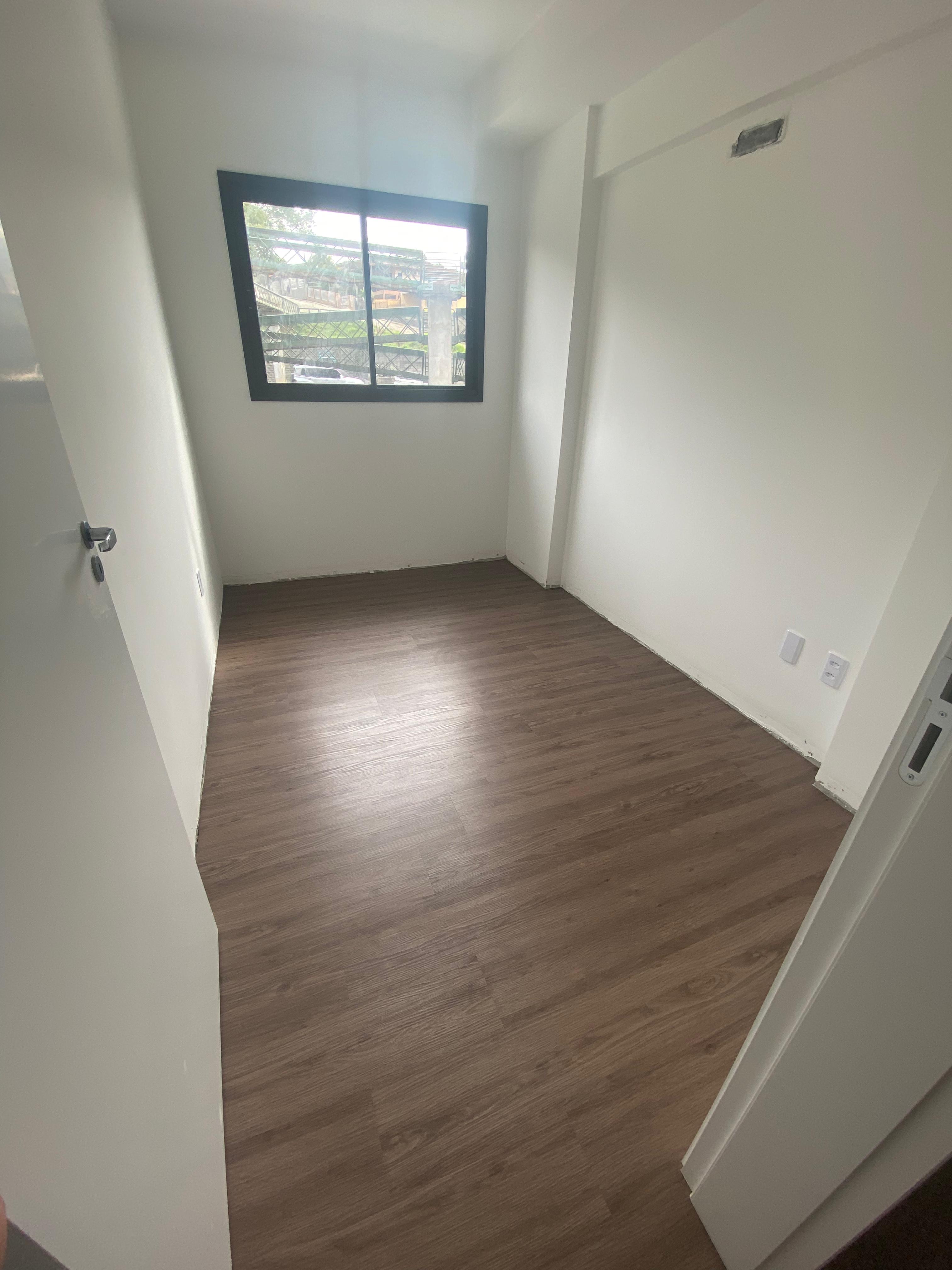 PISO VINÍLICO DE PVC CRAVO — foto 9