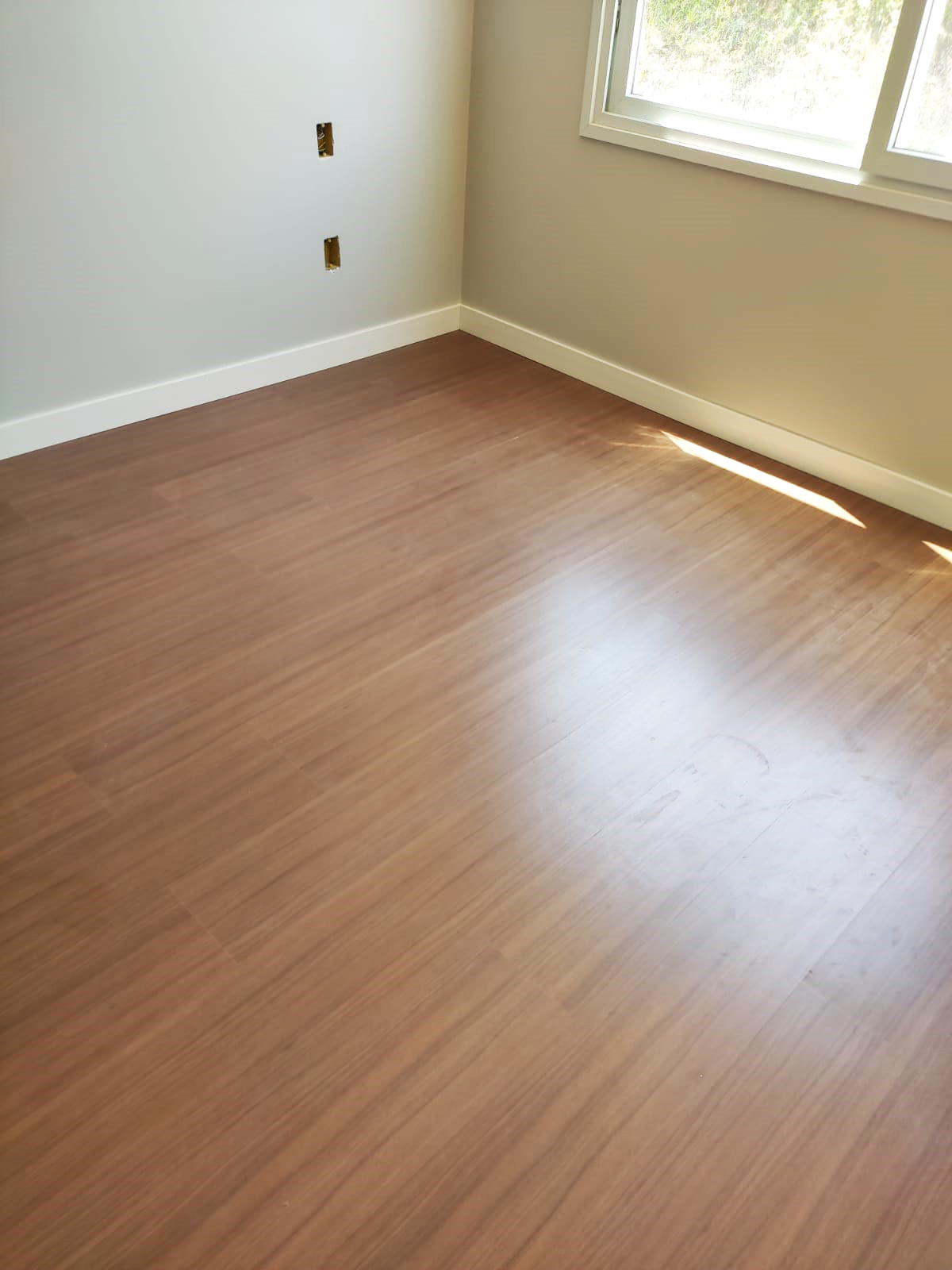 PISO LAMINADO NOGUEIRA NATURAL — foto 4
