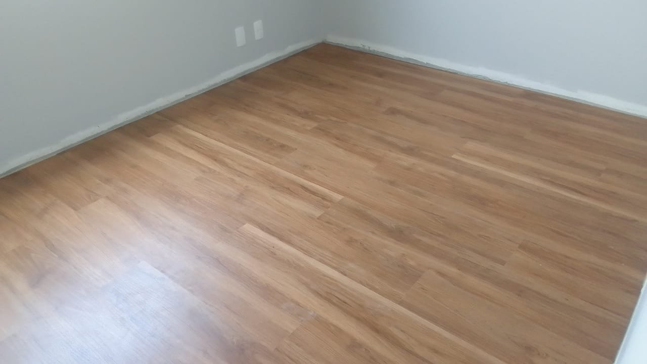 PISO VINÍLICO DE PVC CAMÉLIA