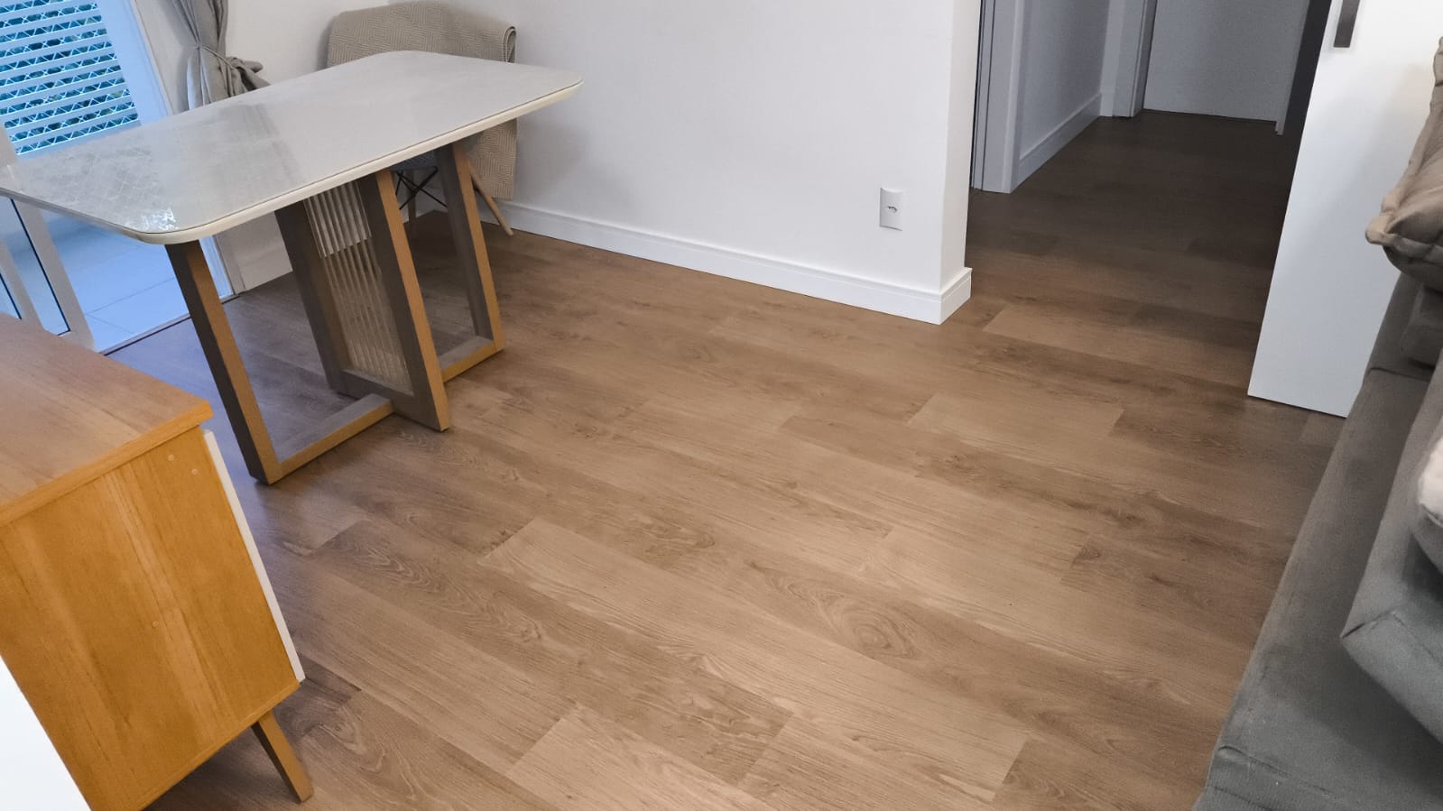 PISO LAMINADO CARVALHO NATURAL ENVERNIZADO — foto 7