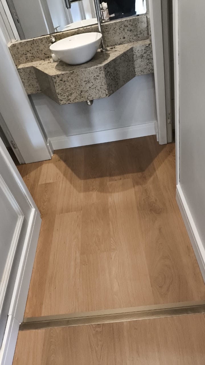 PISO LAMINADO CARVALHO NATURAL — foto 4