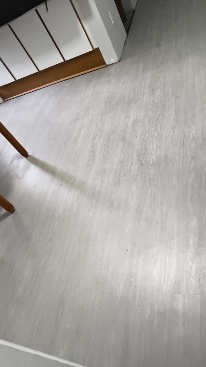 PISO VINÍLICO DE PVC LINHEIRO