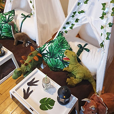 Dinosaurs teepee theme