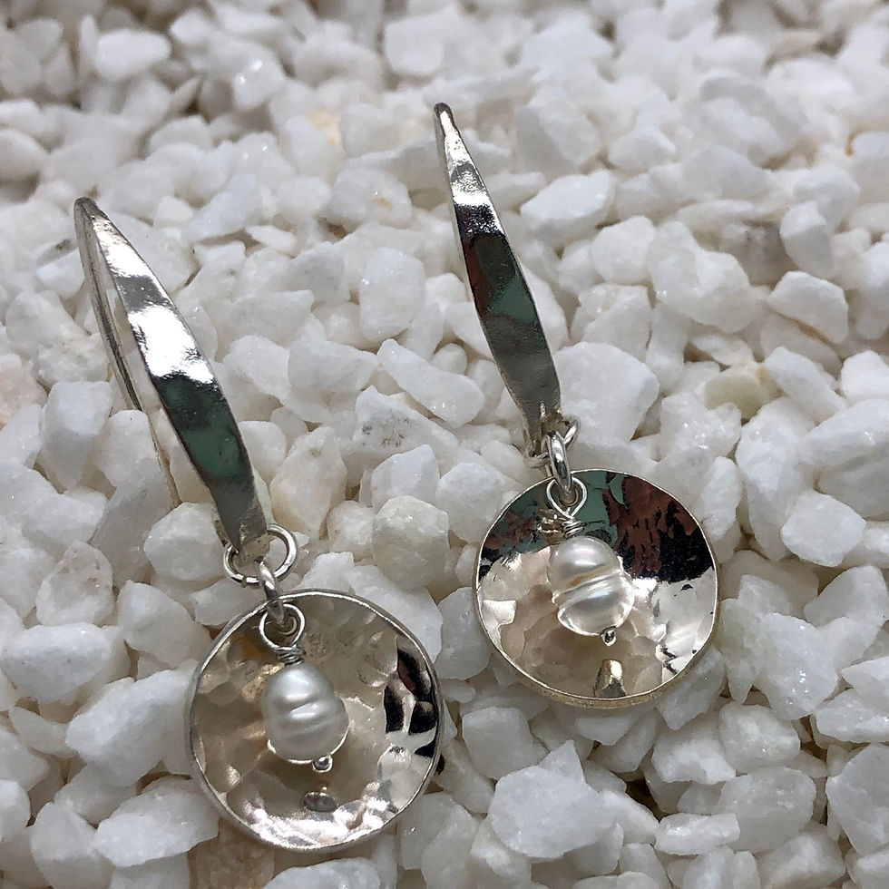 Thumbnail: Silver & Pearls