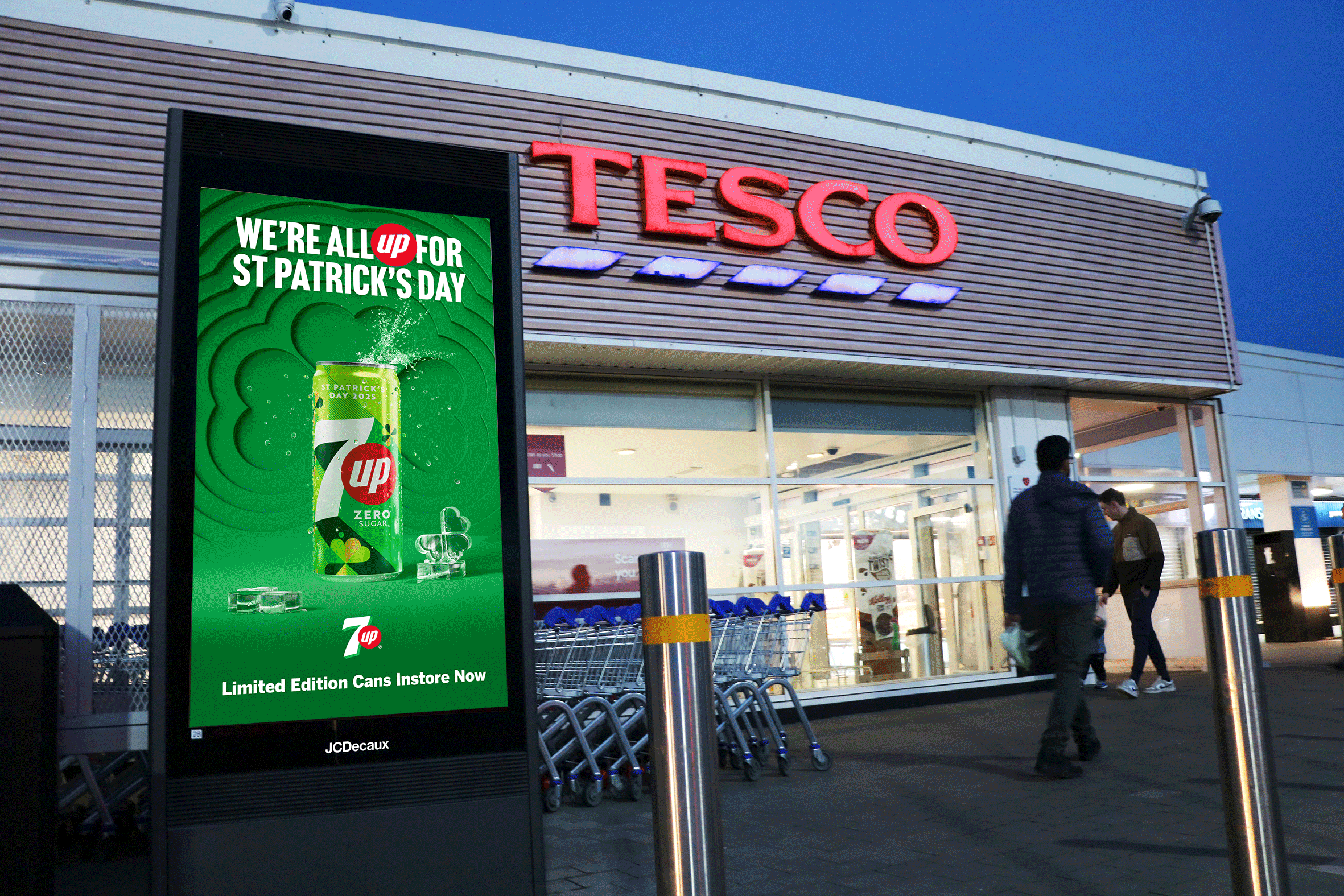 JCDecaux Ireland -Tesco-Digiscreen-loop.gif
