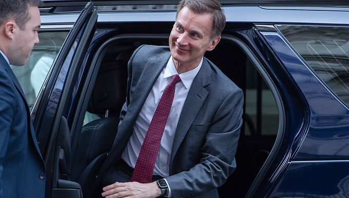 Jeremy Hunt dará a conocer la financiación para hacer del Reino Unido "un líder mundial" en la fabricación