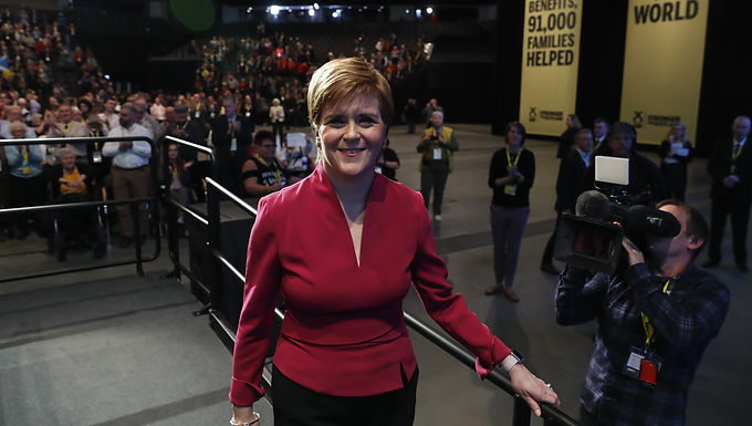 Nicola Sturgeon pide una reunión urgente con el primer ministro sobre la crisis del costo de vida