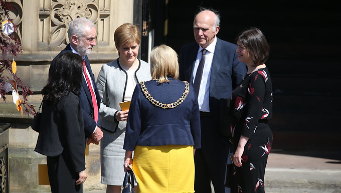 Nicola Sturgeon desafía a Boris Johnson a conversaciones cara a cara en Edimburgo sobre la recuperación del coronavirus antes del viaje del primer ministro a Escocia a finales de esta semana