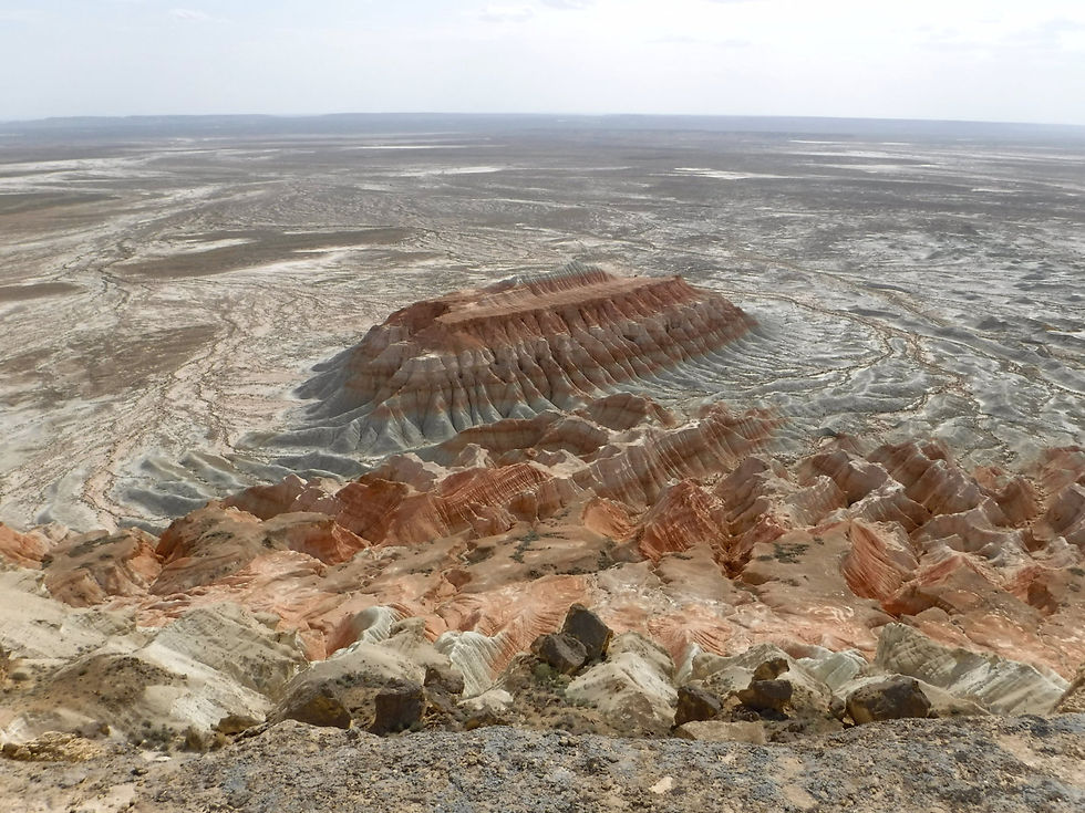 Turkmenistan - Karakum Desert