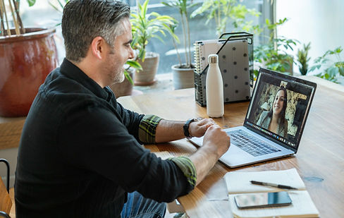 linkedin-sales-solutions-Be5aVKFv9ho-unsplash(1)(1).jpg.jpeg