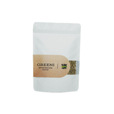 תערובת צמחים יבשה להכנת חליטת תה, באריזת דוי-פאוץ' לבנה עם מדבקה בגוון קראפט