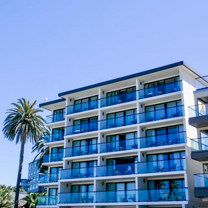 La Jolla Cove Hotel & Suites