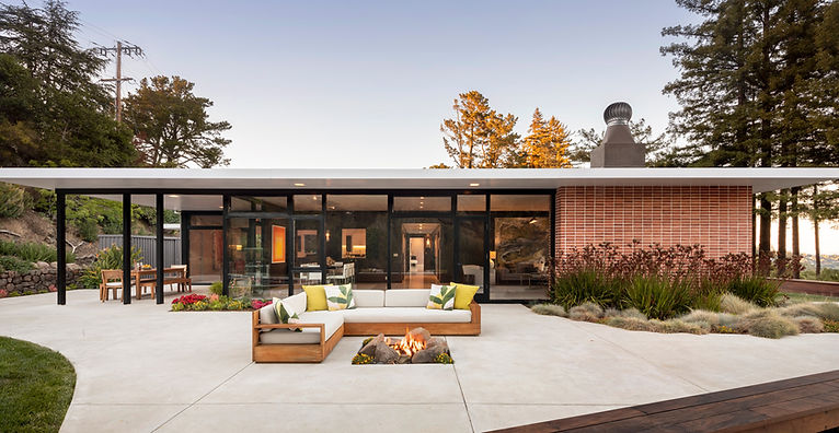 Exterior_Back_9636-Crop.jpg