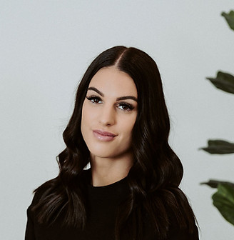 Izzy Senior Stylist