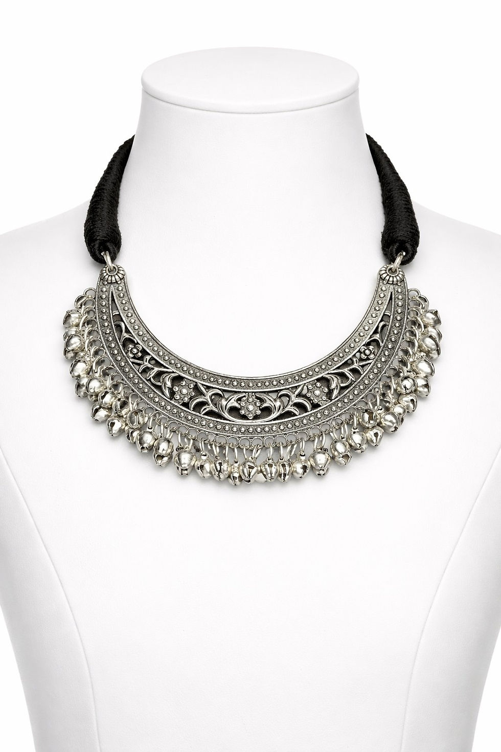Thumbnail: athizay Chaand Hasli Oxidised Silver Red Thread Necklace Vintage Call:8860010199