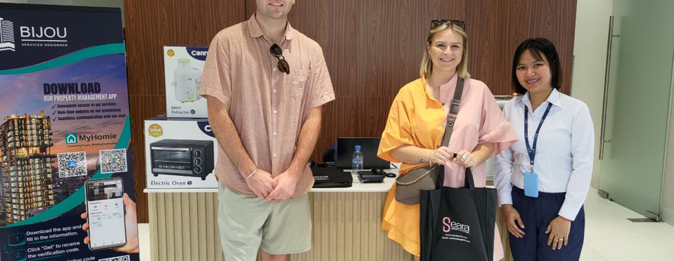 Raffle Prize winner during the Open House event at BIJOU Serviced Residence