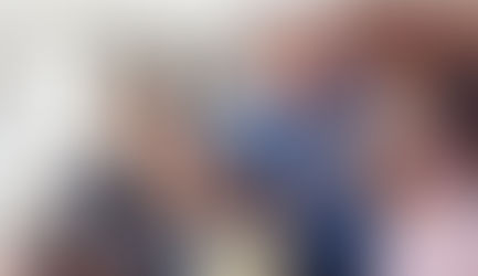 Pressões econômicas, a pandemia empurra gerações para morar sob mesmo teto.