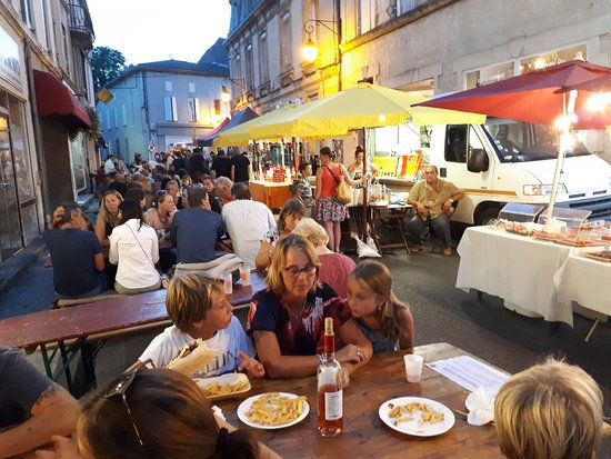 Marché nocturne de Montendre