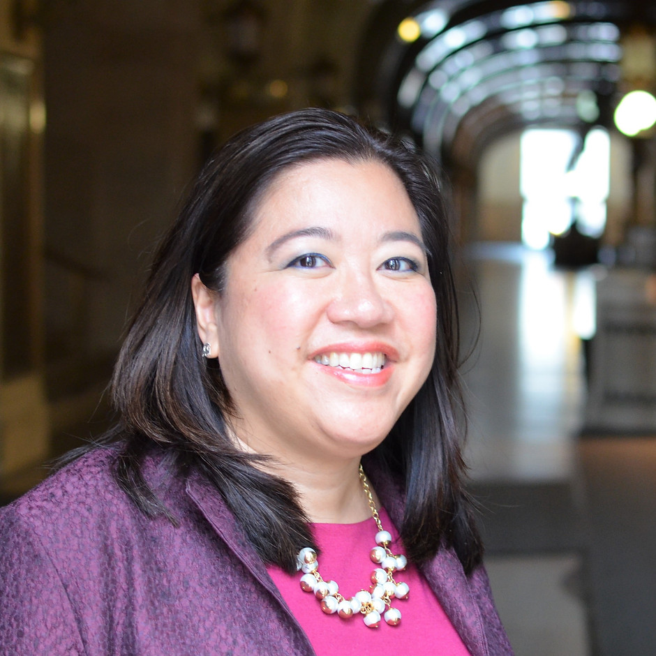 Anne Shaw Headshot 2018 (002).jpg