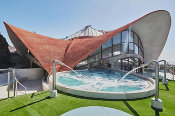Utendørs spa med panoramautsikt – Gloria Palace San Agustín, Gran Canaria.