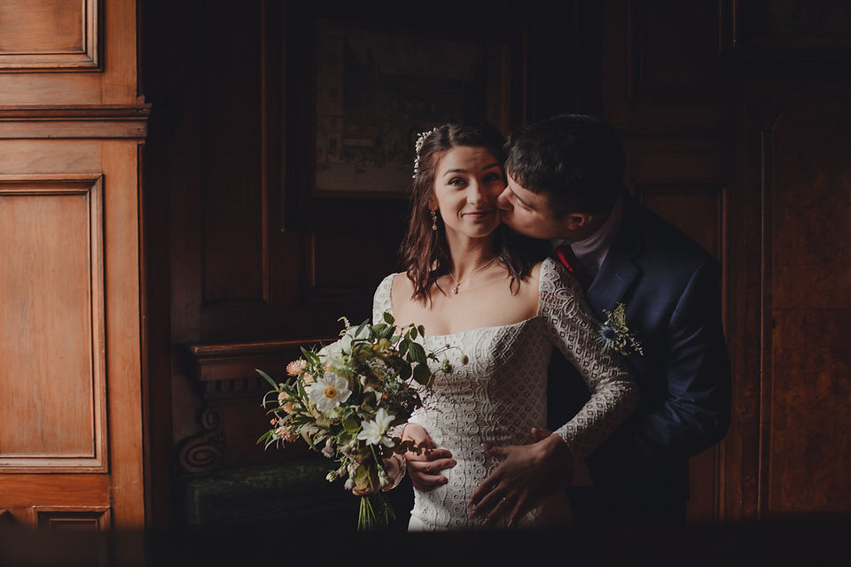 city chambers edinburgh wedding photographer