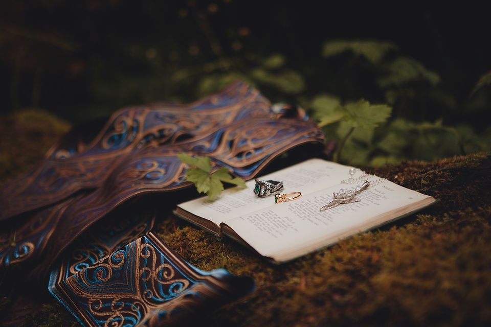 editorial, medieval inspiration, lord of the rings aesthetic, elopement in scotland, edinburgh elopement, elopement photography, fantasy wedding, edinburgh wedding photographer, scotland  elope