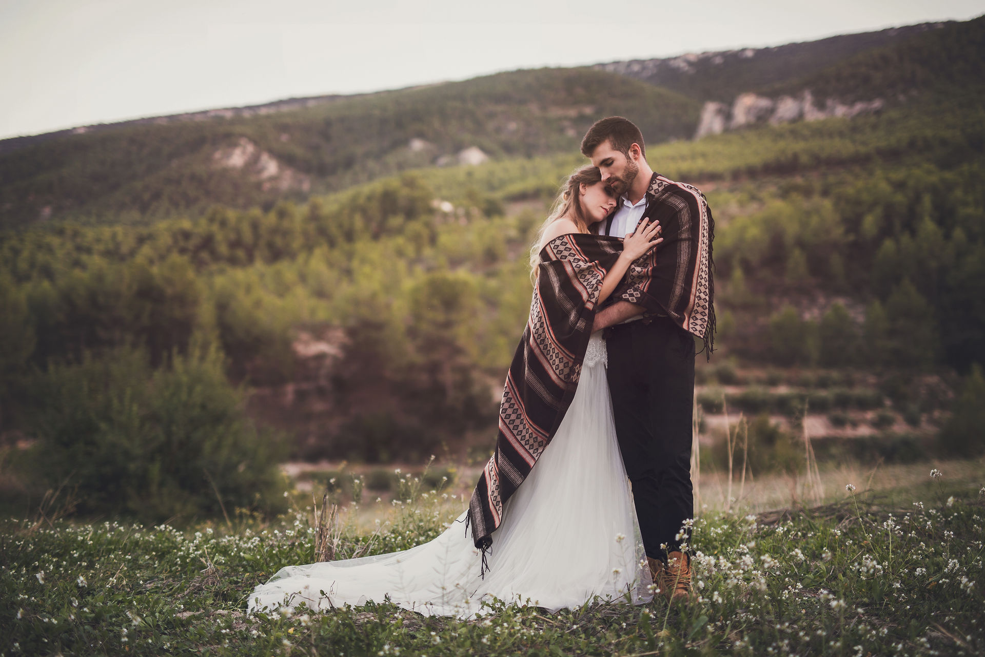 spain, alicante, alcoy, barcelo,a wedding photographer, boda en alicante, boda en el bosque, elopement en alicante, alicante fotografo, alicante wedding photographer, la trastienda floristeria, bride forest ideas, boho wedding inspiration