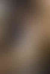 Lauriston Castle outdoor couple portraits, Edinburgh – relaxed and intimate autumn session by a Scotland wedding photographer.  Autumn dream couple session at Lauriston Castle, Scotland – romantic portraits by a Scotland wedding photographer.