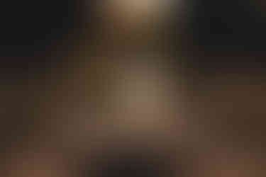 Scotland autumn couple portraits at Lauriston Castle – natural and romantic session photographed by a Scotland wedding photographer.