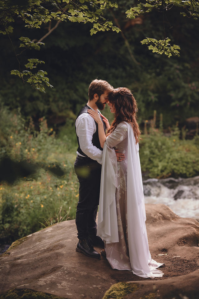 editorial, medieval inspiration, lord of the rings aesthetic, elopement in scotland, edinburgh elopement, elopement photography, fantasy wedding, edinburgh wedding photographer, fine art