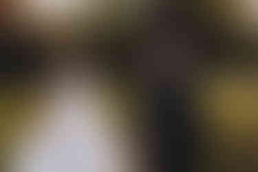 Lauriston Castle couple portraits – romantic autumn session in Scotland by a Scotland wedding photographer.