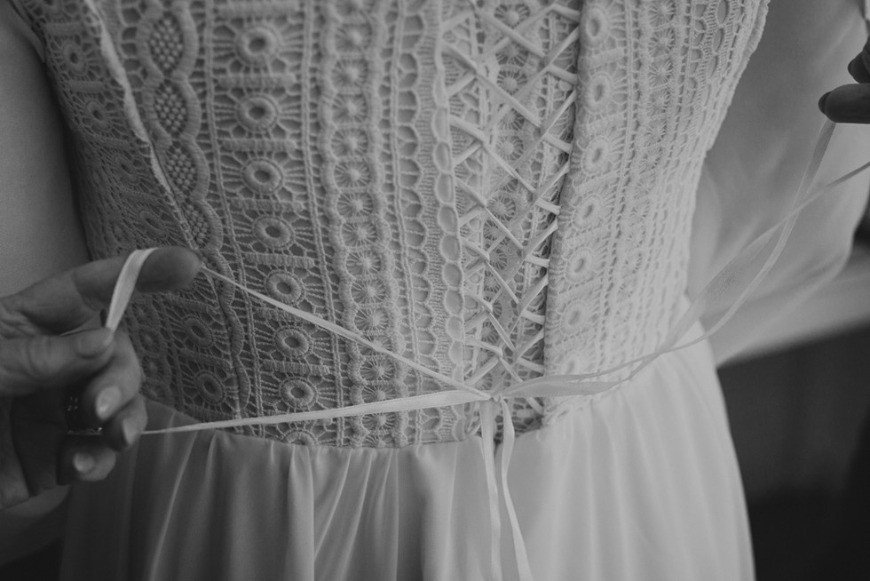 edinburgh, edinburgh elopement, scotland elopement, edinburgh wedding photographer, scotland elopement photographer, edinburgh city chambers, wedding at city chambers, the spencer, wedding at the spencer, autumn wedding, autumn wedding edinburgh, edinburgh old town, scotland wedding ideas, intimate wedding ideas scotland, intimate wedding ideas, simple weddings, storytelling weddings, romantic wedding photography, fine art wedding photography, true colours photography,