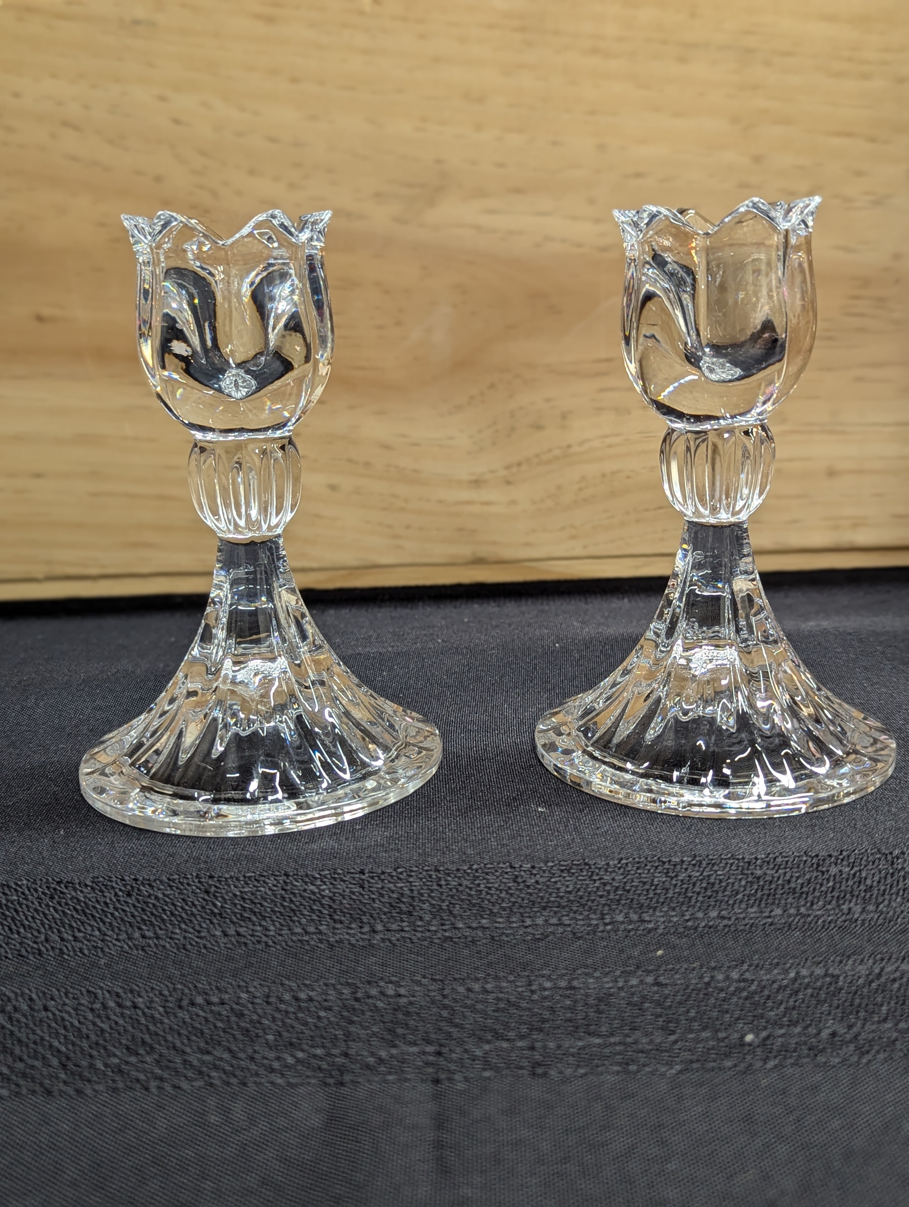 Tulip Floral Crystal Candlestick Set – Default Title
