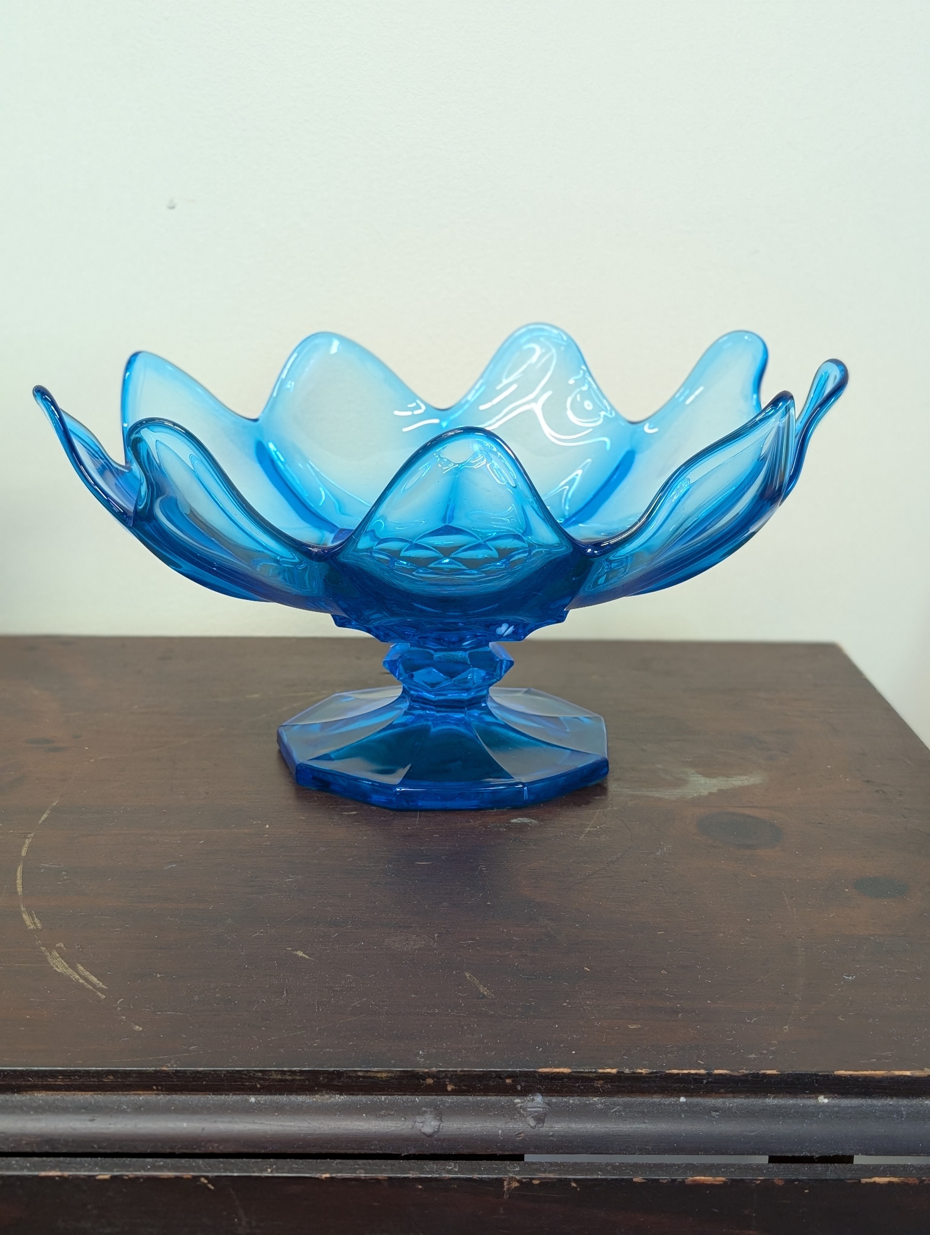 "Willow" the Cerulean Petal Dish – Image 4