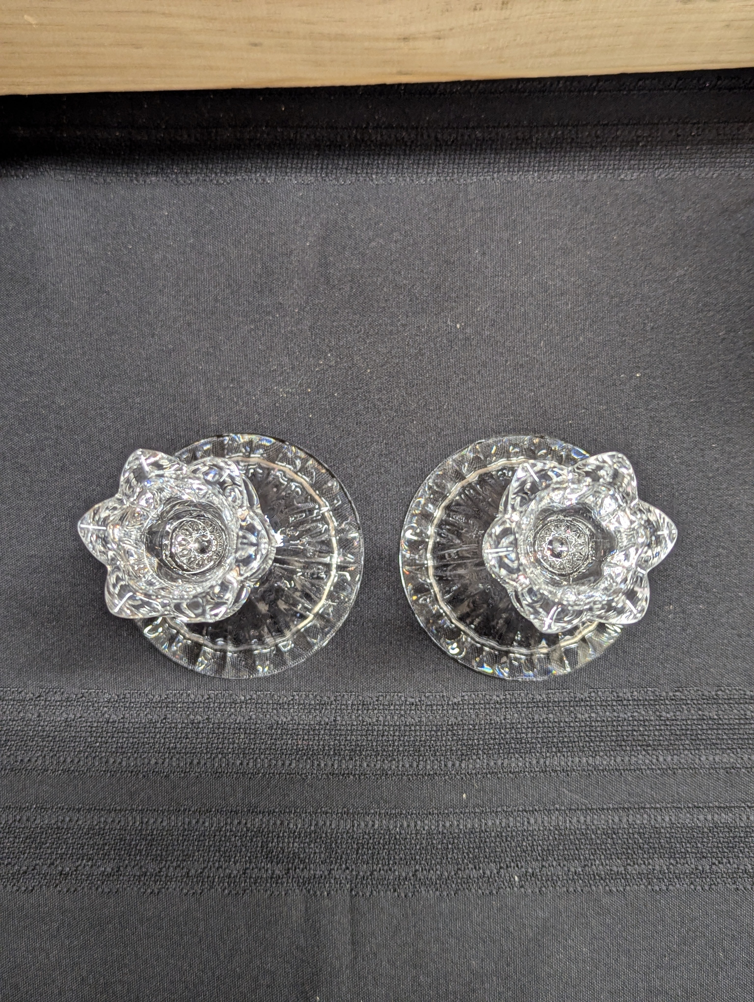 Tulip Floral Crystal Candlestick Set – Image 4