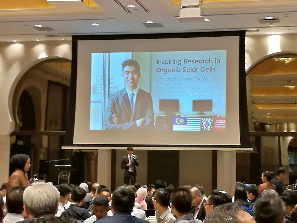 Mr. Christopher presented the audience with his innovative idea called Organic Solar Cells. The speech wowed the audience.