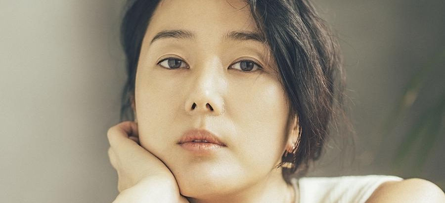 Aktris Yoon Jin Seo Umumkan Kehamilannya