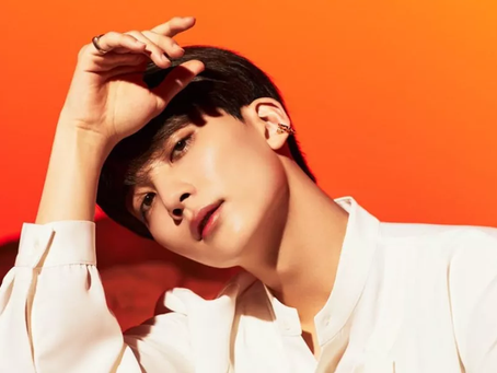 Jeonghan SEVENTEEN Terungkap Menjalani Operasi Siku; Akan Memakai Gips Selama Tour Mendatang