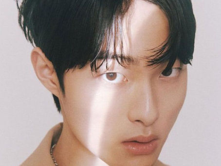 Mengintip Pesona Yoon Chan Young dalam Pemotretannya Bersama Elle, dan Banyak Lagi