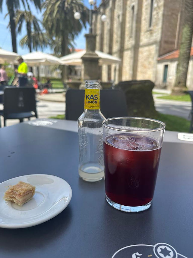 The discovery of Tinto de Verano!