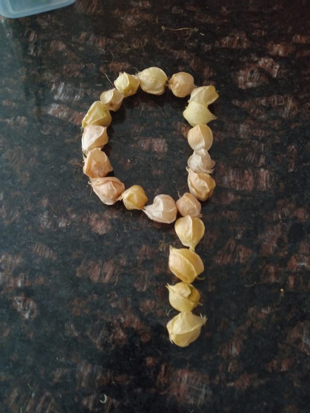 Letter q